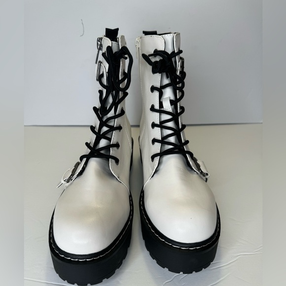 Wild Pair Womens Arriele Leather white Ankle Boots size 10M new - Picture 5 of 10